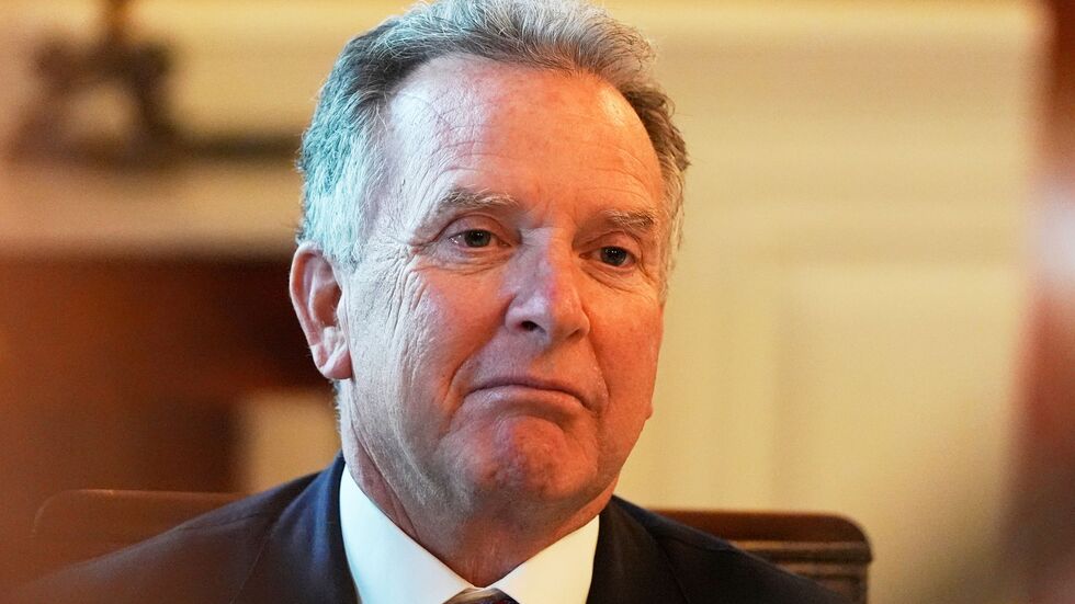 Der US-Sondergesandte Steve Witkoff hat in einer Rede in Tel Aviv bei einer Großkundgebung der Angehörigen der Gaza-Geiseln die Rolle von US-Präsident Donald Trump bei den Bemühungen um eine Befriedung der Region gewürdigt. (Archivbild) Der US-Sondergesandte Steve Witkoff hat in einer Rede in Tel Aviv bei einer Großkundgebung der Angehörigen der Gaza-Geiseln die Rolle von US-Präsident Donald Trump bei den Bemühungen um eine Befriedung der Region gewürdigt. (Archivbild)