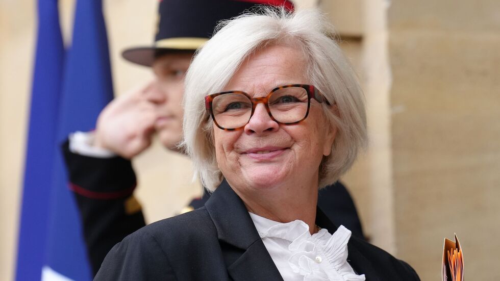 Die bisherige Arbeitsministerin Vautrin übernimmt die Leitung des Verteidigungsministeriums.