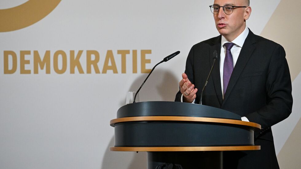 Für Sinan Selen war es gleichzeitig seine Antrittsrede als Präsident des Bundesamts für Verfassungsschutz. Für Sinan Selen war es gleichzeitig seine Antrittsrede als Präsident des Bundesamts für Verfassungsschutz.