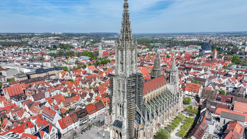 Ulm hat nicht mehr den höchsten Kirchturm der Welt. (Archivbild) Ulm hat nicht mehr den höchsten Kirchturm der Welt. (Archivbild)