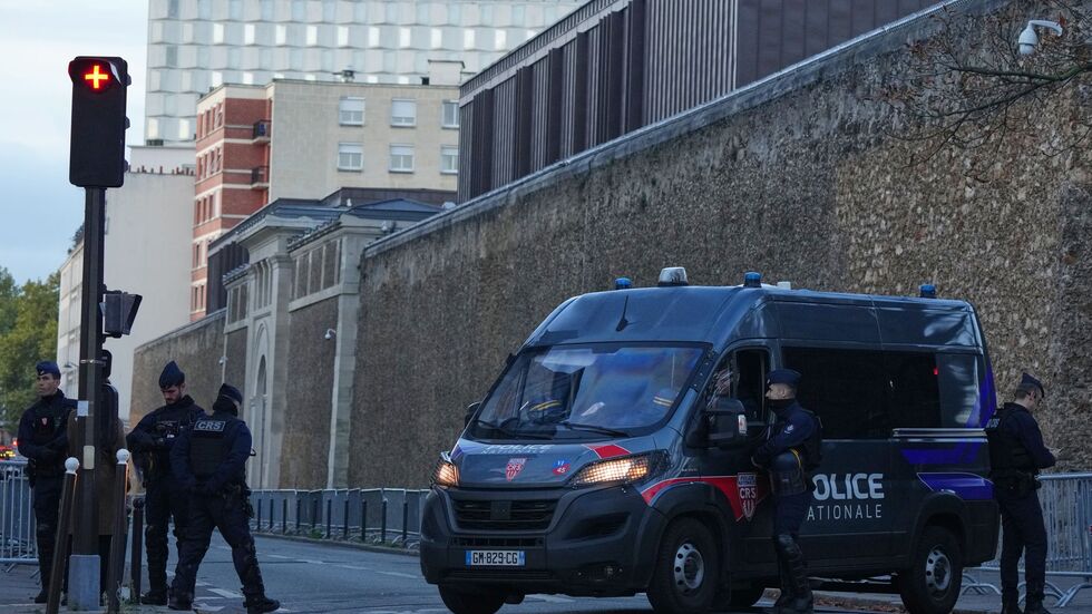 Sarkozy sitzt im Pariser Gefängnis La Santé ein.