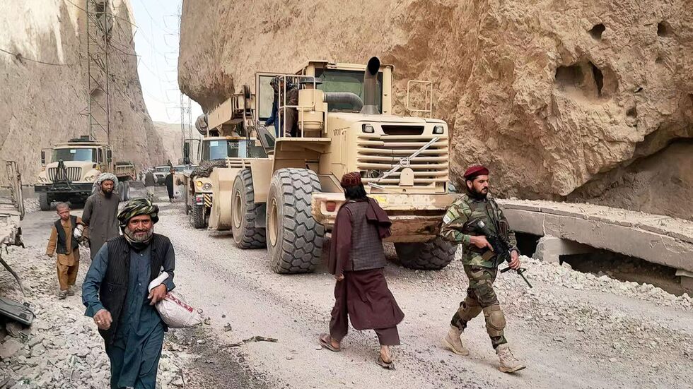 Die Aufräumarbeiten lauf auf Hochtouren. Die Aufräumarbeiten lauf auf Hochtouren.
