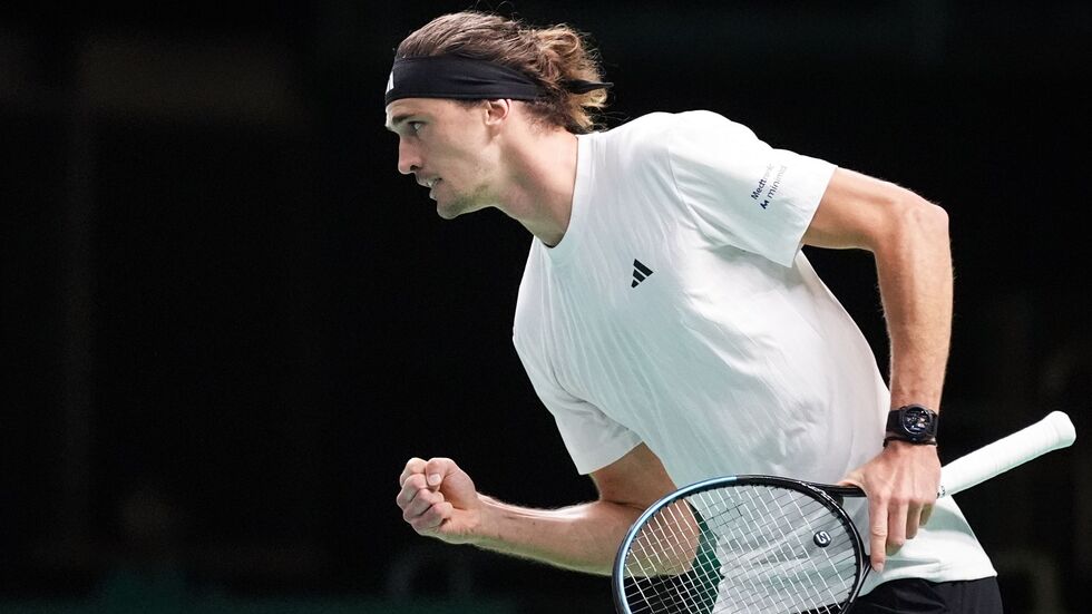 Alexander Zverev darf sich über einen knappen Viertelfinalsieg im Davis Cup freuen Alexander Zverev darf sich über einen knappen Viertelfinalsieg im Davis Cup freuen