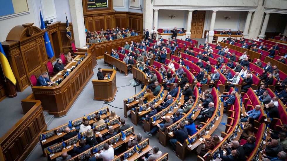 Trotz des laufenden Krieges tagt das ukrainische Parlament weiter. (Archivbild)