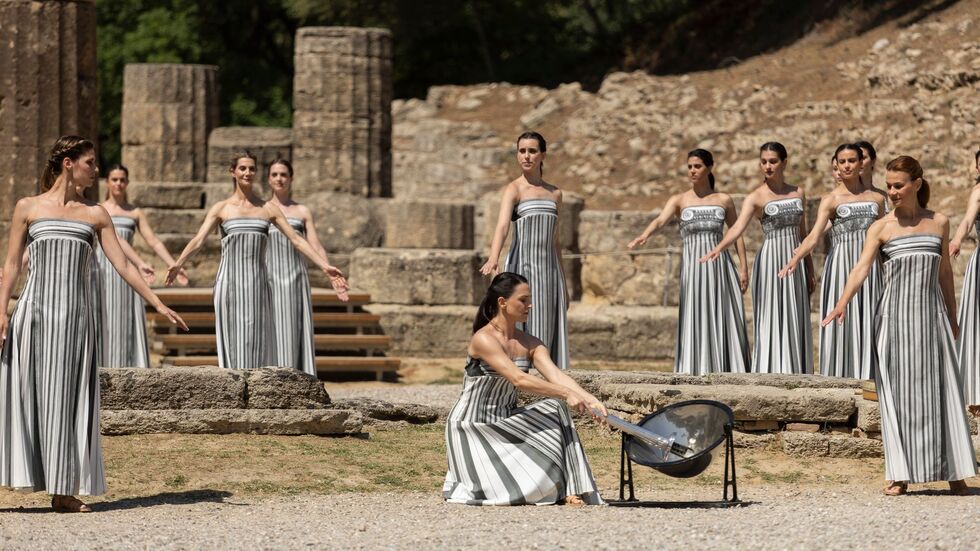 Wenn die Sonne nicht scheint, funktioniert es auch nicht mit der Entzündung des olympischen Feuers unter freiem Himmel. (Archivbild) Wenn die Sonne nicht scheint, funktioniert es auch nicht mit der Entzündung des olympischen Feuers unter freiem Himmel. (Archivbild)