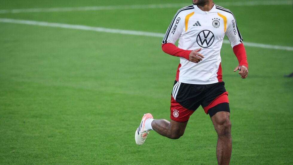 Jonathan Tah bringt seine Topform aus München zur Nationalmannschaft mit. Jonathan Tah bringt seine Topform aus München zur Nationalmannschaft mit.