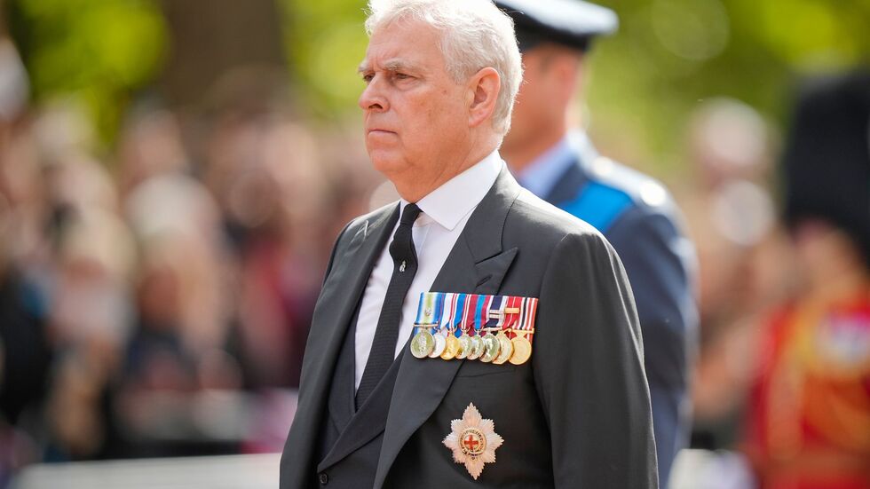 Andrew ist der zweitälteste Sohn von Queen Elizabeth II. Andrew ist der zweitälteste Sohn von Queen Elizabeth II.