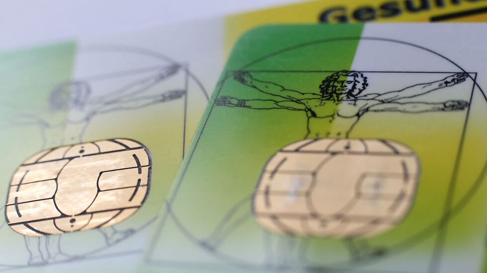 Das Kabinett hat ein Sparpaket von zwei Milliarden Euro auf den Weg gebracht, das den Druck für neue Erhöhungen zum 1. Januar 2026 auflösen soll. (Symbolbild) Das Kabinett hat ein Sparpaket von zwei Milliarden Euro auf den Weg gebracht, das den Druck für neue Erhöhungen zum 1. Januar 2026 auflösen soll. (Symbolbild)