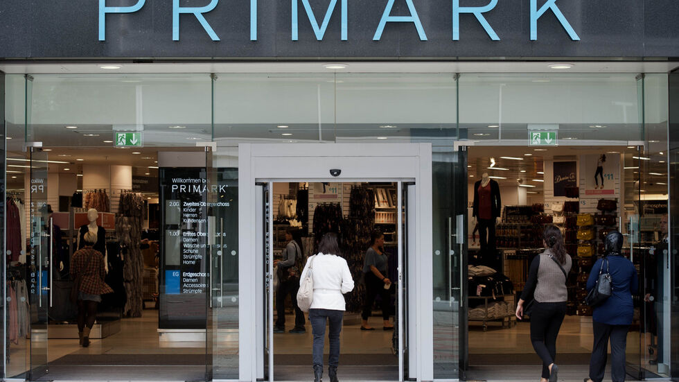 Primark soll nun auch in Dresden Zugpferd für junge Kunden in der Centrum Galerie werden. Hier eine Filiale in Gelsen­kir­chen (Foto: Archiv dpa) Primark soll nun auch in Dresden Zugpferd für junge Kunden in der Centrum Galerie werden. Hier eine Filiale in Gelsenkirchen (Foto: Archiv dpa)