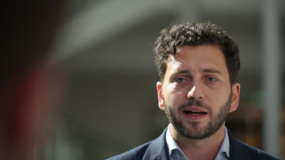 Grünen-Chef Felix Banaszak übte heftige Kritik. (Archivfoto) Grünen-Chef Felix Banaszak übte heftige Kritik. (Archivfoto)