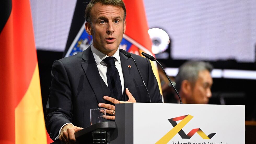 Präsident Macron schlägt in seiner Rede einen weiten Bogen.