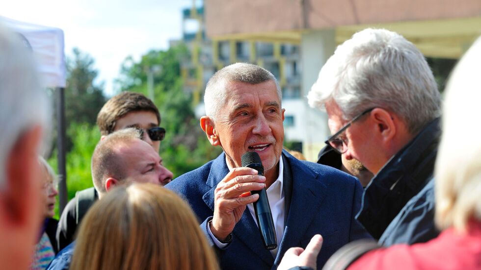 Der tschechische Milliardär und Gründer der Partei ANO, Andrej Babis, bei einem Wahlkampfauftritt im Prager Stadtteil Modrany. (Archivbild)