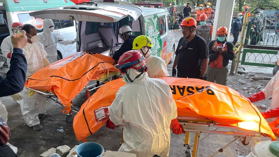 14 Menschen haben das Unglück nicht überlebt, 49 werden vermisst