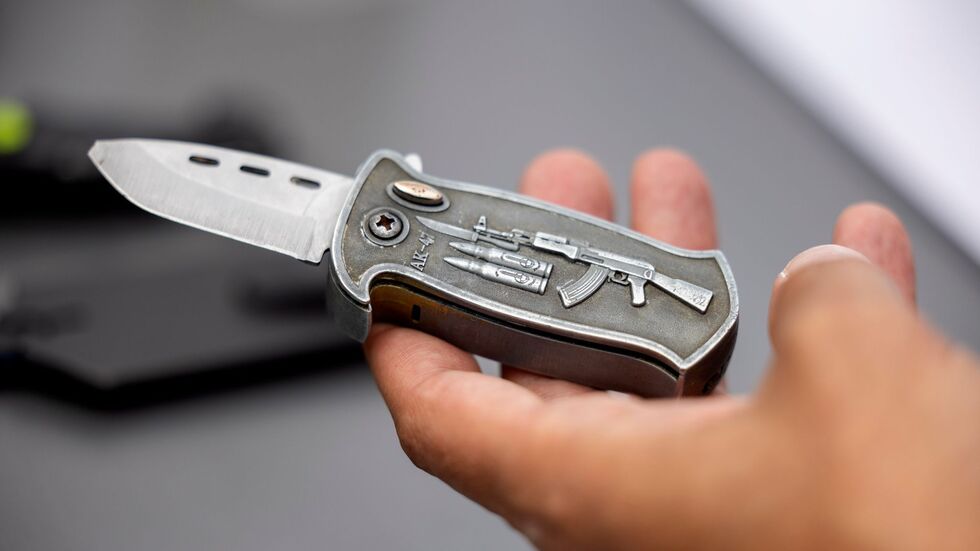 Bis 1. Oktober konnten Springmesser straffrei abgegeben werden. (Symbolbild)