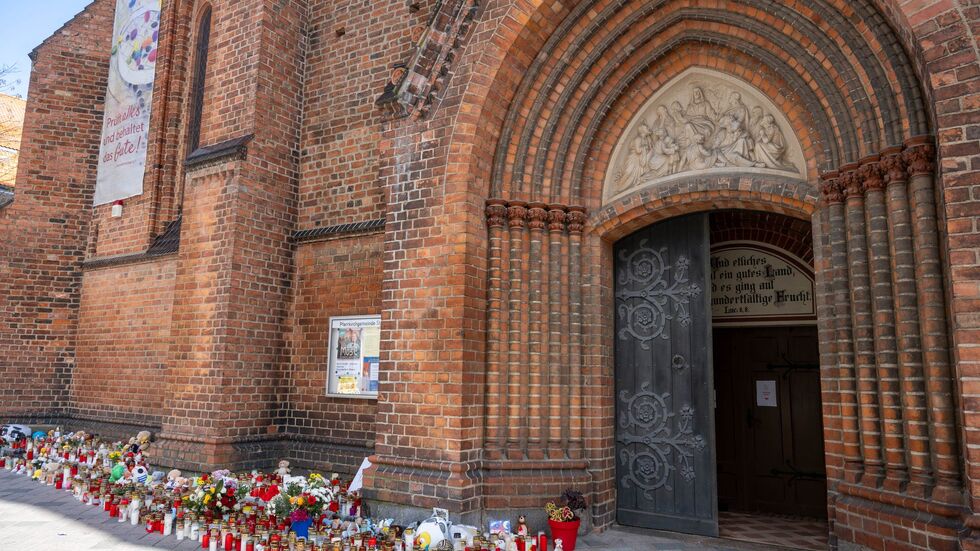Die Pfarrkirche in Güstrow ist zum zentralen Ort des Gedenkens geworden. 