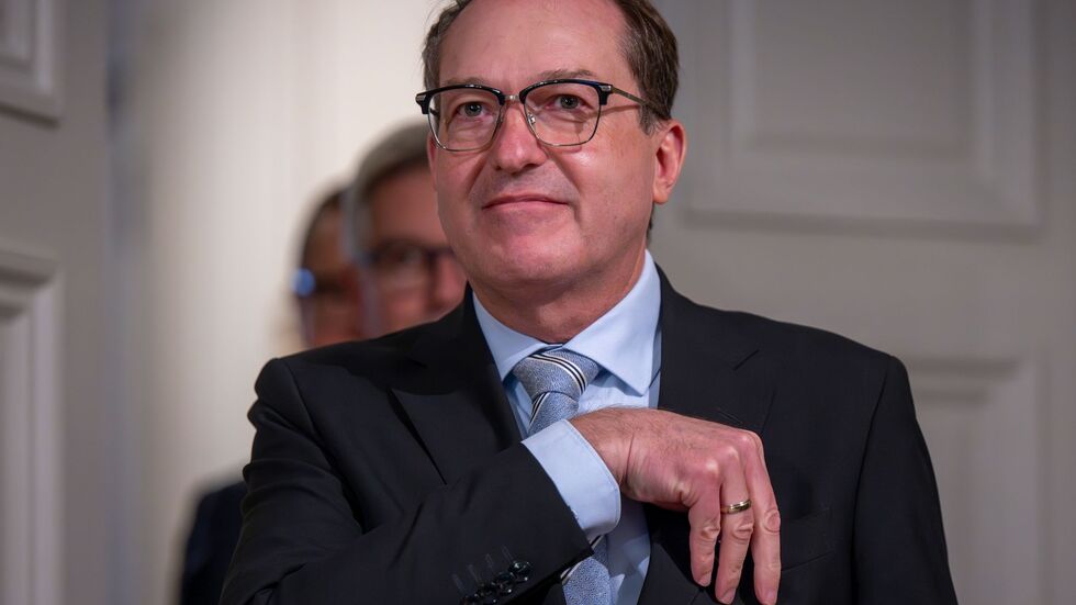 Dobrindt will ein Drohnenabwehrzentrum. 