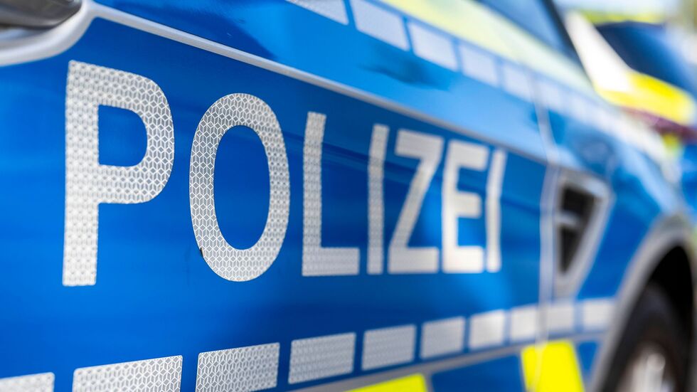Großer Polizeieinsatz an einer Paderborner Berufsschule: Eine Schülerin wurde angegriffen Großer Polizeieinsatz an einer Paderborner Berufsschule: Eine Schülerin wurde angegriffen
