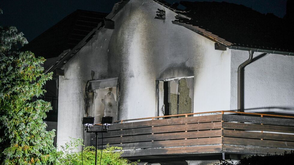 Das Haus brannte aus. 