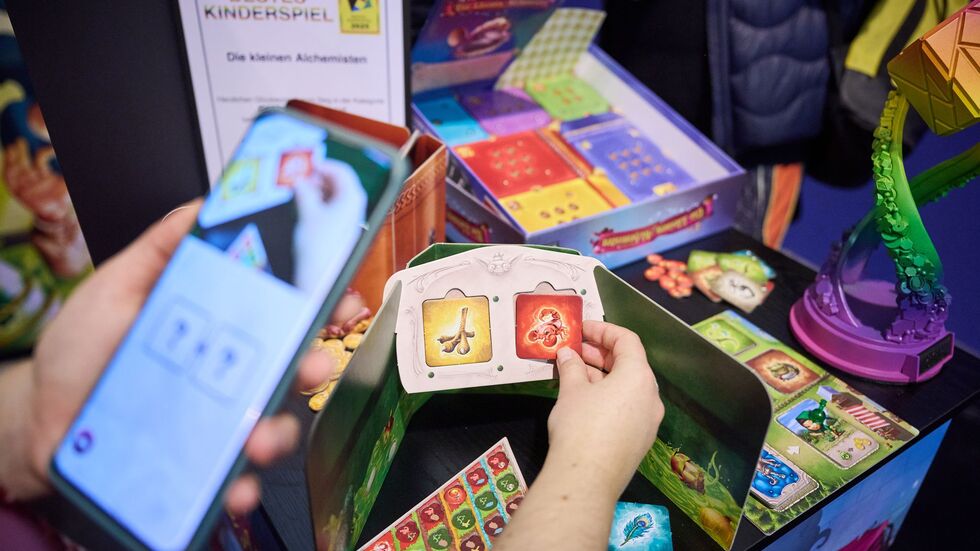 Für einige Spiele brauchen die Kinder eine App.