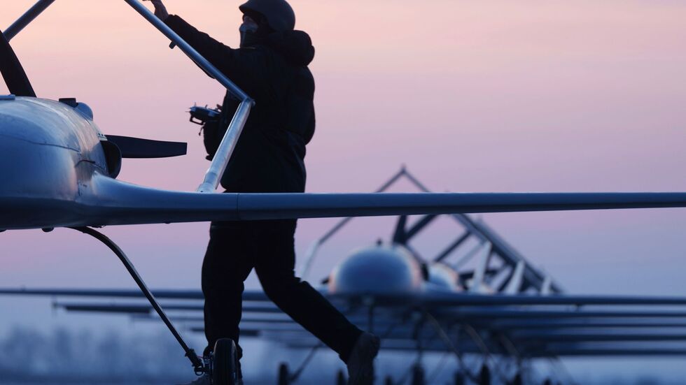 Die Ukraine verteidigt sich durch Angriffe auf Energieanlagen im russischen Hinterland. (Archivbild) Die Ukraine verteidigt sich durch Angriffe auf Energieanlagen im russischen Hinterland. (Archivbild)