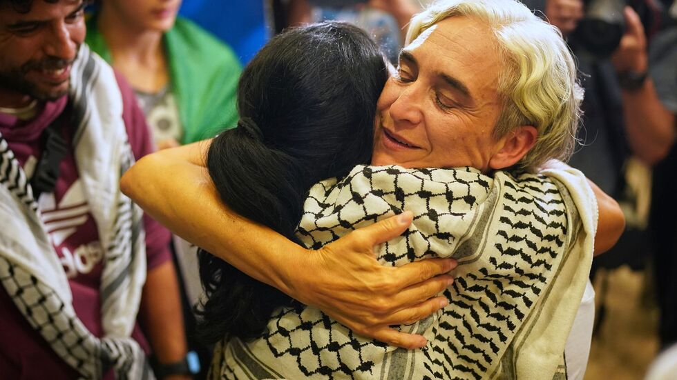 In Spanien wurden die Aktivisten mit Jubel und Gesängen empfangen.