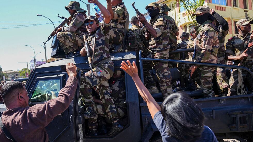 In dem Inselstaat im Indischen Ozean demonstrieren seit Ende September Zehntausende junge Menschen der «Gen Z» - am Wochenende schlossen sich Militärs ihnen an. (Archivbild)