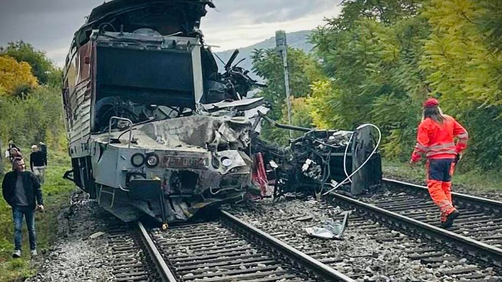 Der Zusammenstoß der beiden Personenzüge ereignete sich nahe dem Dorf Jablonov nad Turnou im Südosten der Slowakei, nahe der Grenze zu Ungarn. Der Zusammenstoß der beiden Personenzüge ereignete sich nahe dem Dorf Jablonov nad Turnou im Südosten der Slowakei, nahe der Grenze zu Ungarn.
