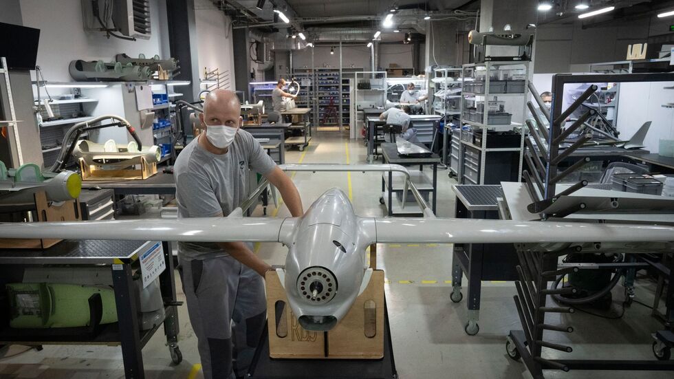 Die Ukraine gilt mittlerweile unter anderem im Bereich der Drohnenproduktion als Vorbild. (Archivbild) Die Ukraine gilt mittlerweile unter anderem im Bereich der Drohnenproduktion als Vorbild. (Archivbild)