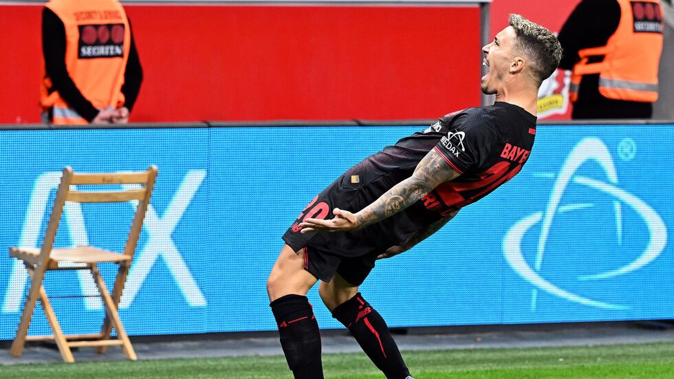 Zweimal stark beim Freistoß: Alejandro Grimaldo.