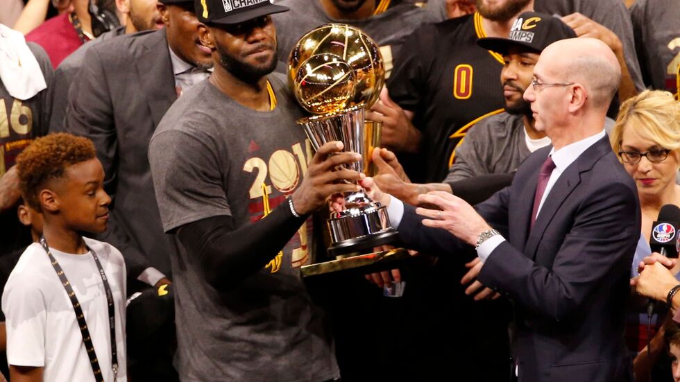 Sein größter Erfolg: James feiert den NBA-Titel 2016.