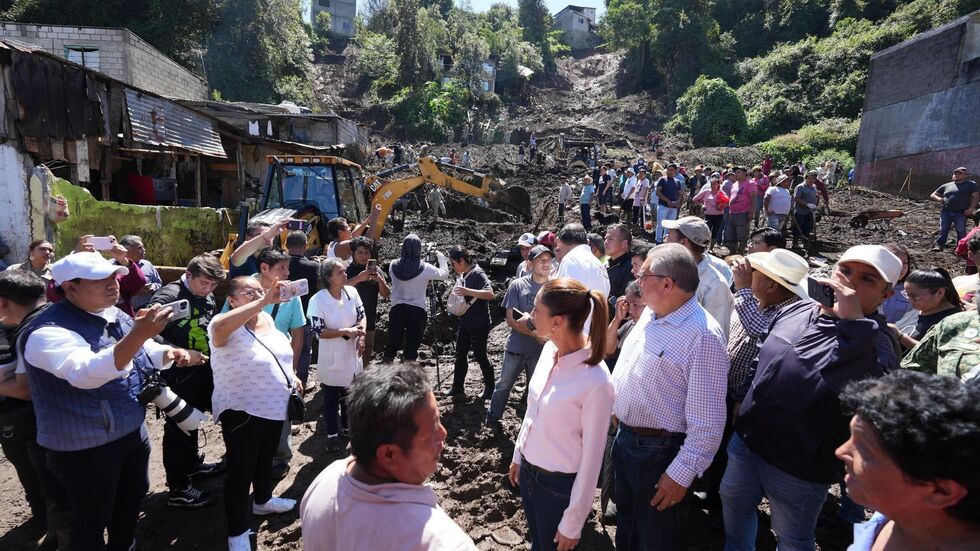 Präsidentin Sheinbaum besuchte eine betroffene Gemeinde im zentralen Bundesstaat Puebla.
