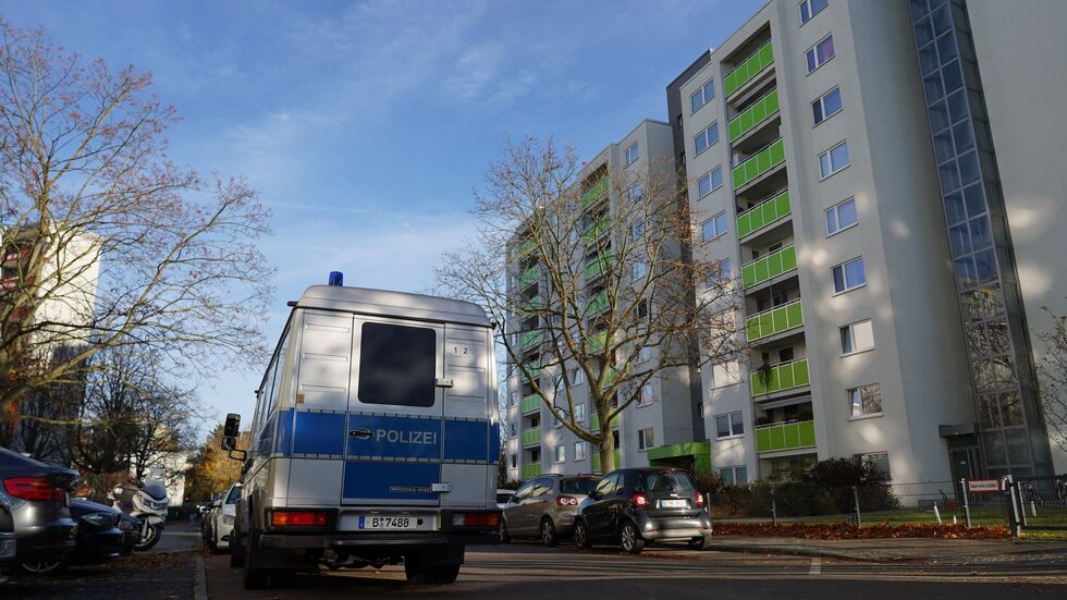 Auch in Berlin durchsuchten Polizisten am Mittwochmorgen ein Objekt. Auch in Berlin durchsuchten Polizisten am Mittwochmorgen ein Objekt.