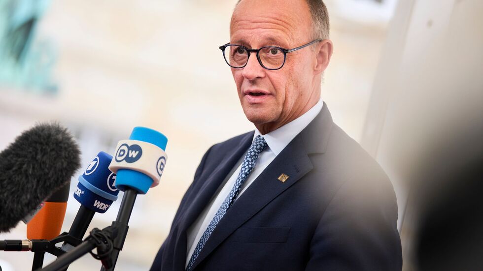 Diplomaten zufolge gibt es unter EU-Staaten Meinungsverschiedenheiten zu Fragen der Koordinierung sowie Finanzierung der geplanten Verteidigungs- und Abschreckungsmaßnahmen. Diplomaten zufolge gibt es unter EU-Staaten Meinungsverschiedenheiten zu Fragen der Koordinierung sowie Finanzierung der geplanten Verteidigungs- und Abschreckungsmaßnahmen.