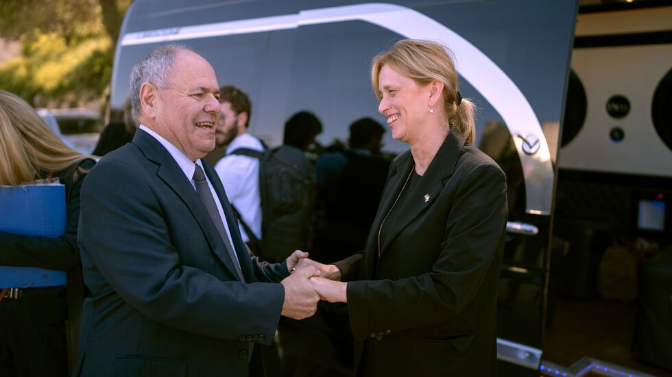 Die Gedenkstätte Yad Vashem plant ein Bildungszentrum in Deutschland. Die Gedenkstätte Yad Vashem plant ein Bildungszentrum in Deutschland.