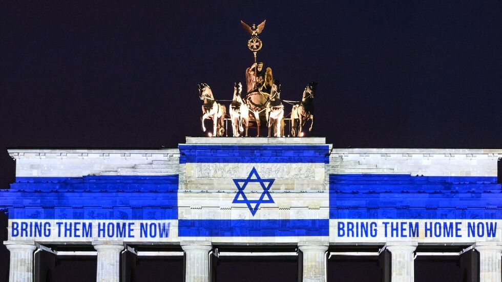 Jüdische Deutsche fühlen sich oft allein gelassen, Deutsch-Palästinenser haben ein ganz ähnliches Gefühl und werfen der Bundesregierung vor, sich einseitig mit Israel zu solidarisieren. (Archivbild) Jüdische Deutsche fühlen sich oft allein gelassen, Deutsch-Palästinenser haben ein ganz ähnliches Gefühl und werfen der Bundesregierung vor, sich einseitig mit Israel zu solidarisieren. (Archivbild)