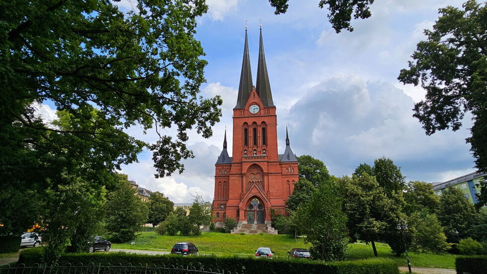 Die Markus-Kirche auf dem Sonnenberg wurde wieder von Dieben heimgesucht. Auch Innenminister Armin Schuster musste sich mit dem Tatort beschäftigen.   Die Markus-Kirche auf dem Sonnenberg wurde wieder von Dieben heimgesucht. Auch Innenminister Armin Schuster musste sich mit dem Tatort beschäftigen.
