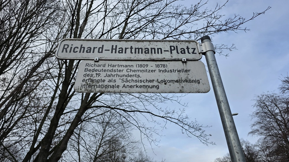 Schild am Hartmannplatz