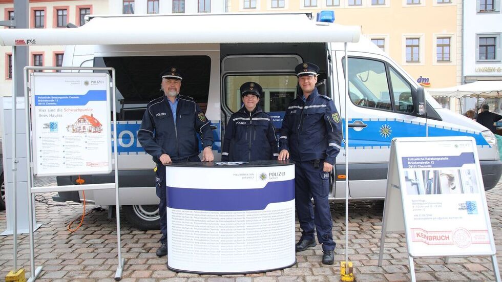 Das Präventionsmobil der Polizei hier Mitte Juni auf dem Obermarkt in Freiberg.