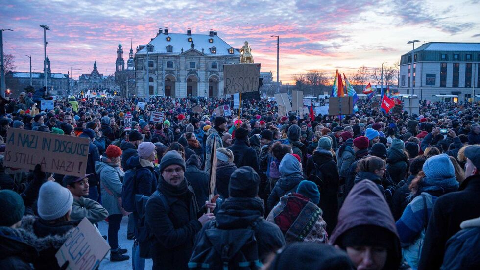 Allein in Dresden gingen tausende Menschen auf die Straße