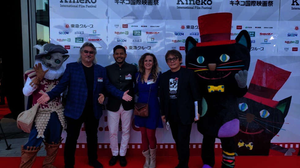 SCHLiNGEL-Festivaldirektor Michael Harbauer mit Jitendra Mishra (Festivalleiter SIFFCY, Indien), Iris Verhoeven (Festivalleiterin JEFF, Belgien) und Kineko-Festivalleiter Mitsou Tahira (v.l.) beim Kineko International Filmfestival in Japan.