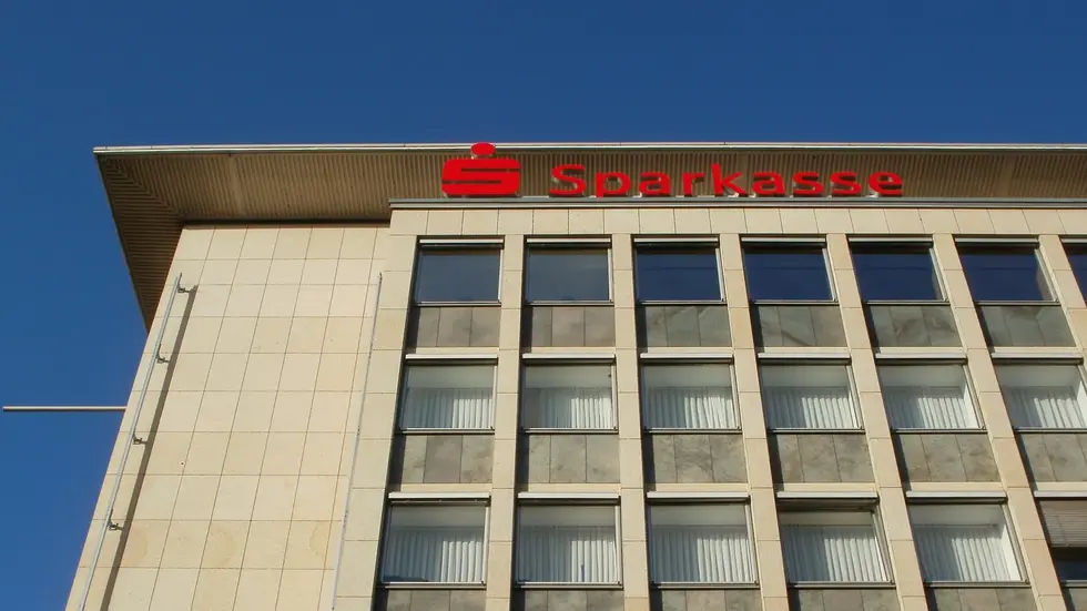 Mehr Geld für Vereine: Die Sparkasse Chemnitz vergibt 2026 über 30.000 Euro. Bewerbungen sind bis zum 31. August möglich. Mehr Geld für Vereine: Die Sparkasse Chemnitz vergibt 2026 über 30.000 Euro. Bewerbungen sind bis zum 31. August möglich.