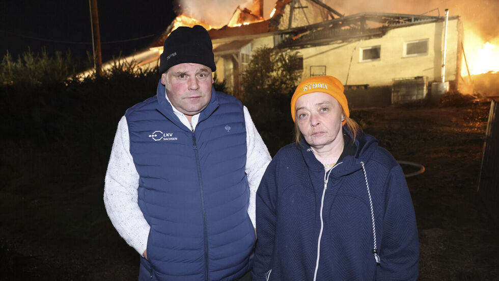 Ein verheerendes Feuer zerstört in Lunzenau das Zuhause von Anke und Enrico Nowak.