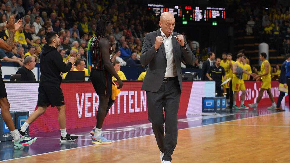 Niners Trainer Rodrigo Pastore