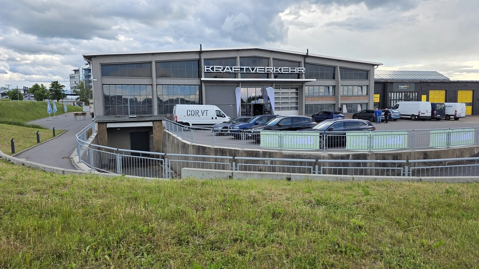 Kraftverkehr-Halle an der Fraunhofer Straße Kraftverkehr-Halle an der Fraunhofer Straße