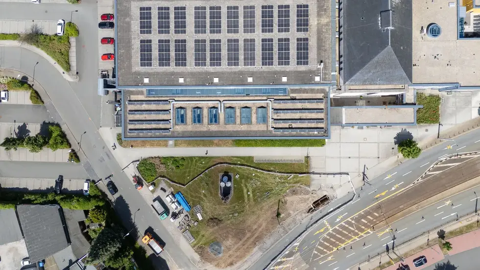 So sieht das Bad aktuell von oben aus... So sieht das Bad aktuell von oben aus...