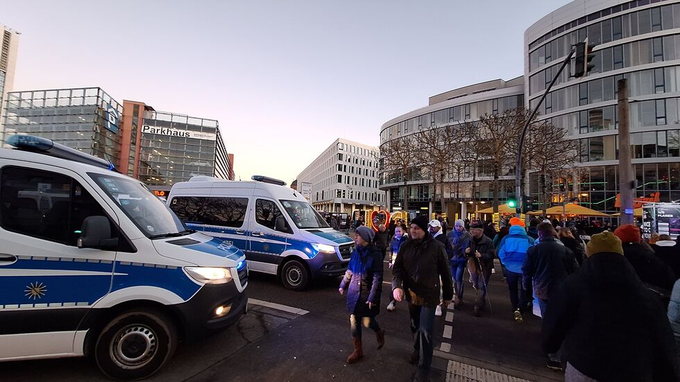 Die Polizei war in der Innenstadt präsent. Die Polizei war in der Innenstadt präsent.