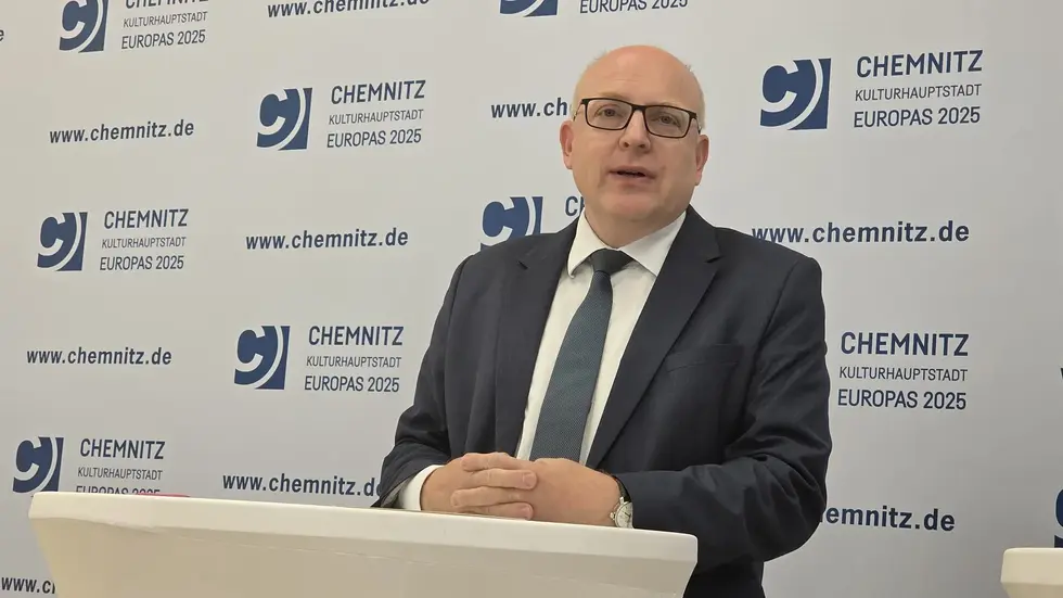 Auch der Chemnitzer Oberbürgermeister Sven Schulze empfängt im Herbst wieder Einwohner und hört sich deren Probleme an.