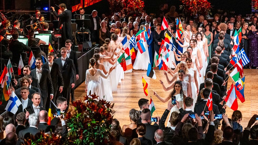 Debütanten auf dem Parkett Chemnitzer Opernball Chemnitz.