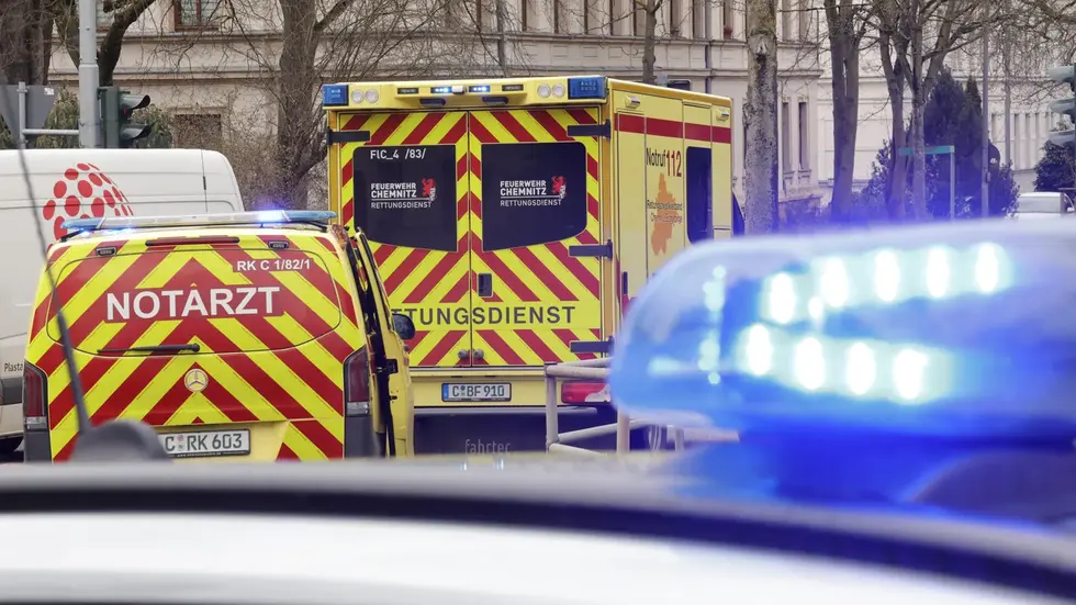 Bei diesem Unfall auf der Kreuzung Dresdner Straße/Magaretenstraße in Chemnitz wurde eine Rentnerin schwer verletzt. Bei diesem Unfall auf der Kreuzung Dresdner Straße/Magaretenstraße in Chemnitz wurde eine Rentnerin schwer verletzt.