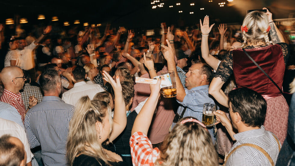 Im letzten Jahr feierten rund 8.000 Chemnitzer die Wooosn. Im letzten Jahr feierten rund 8.000 Chemnitzer die Wooosn.